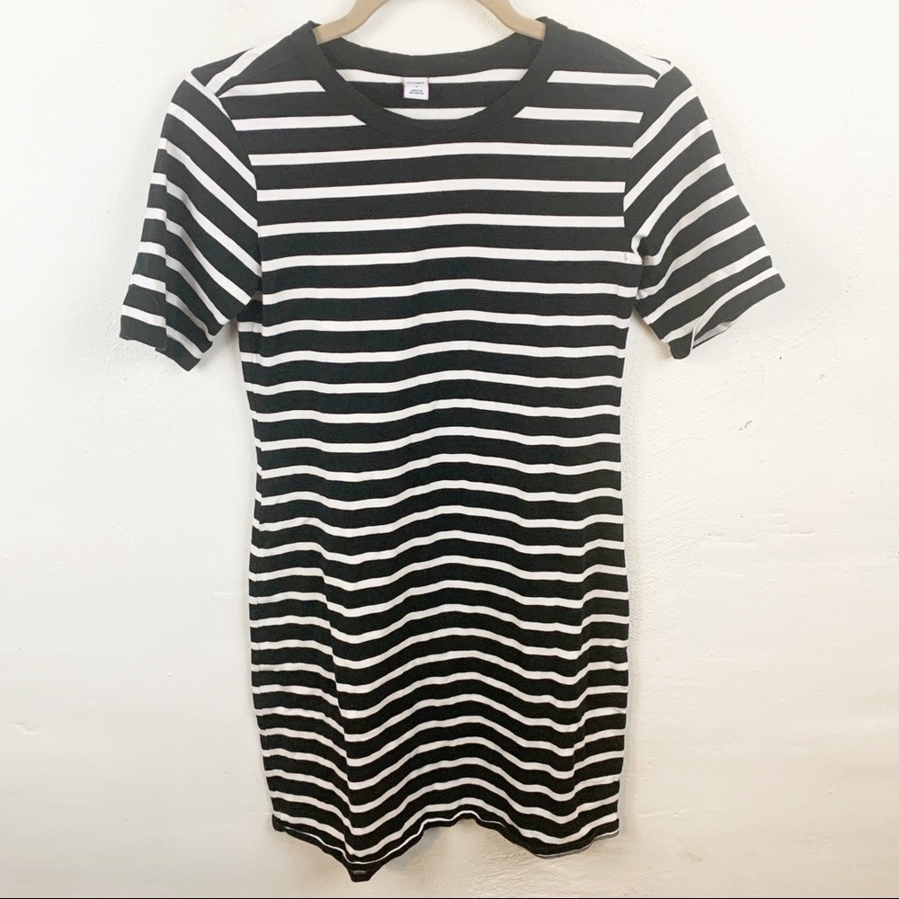 Old Navy Black Striped T-shirt Crew Neck Mini Dress Dress Size Small